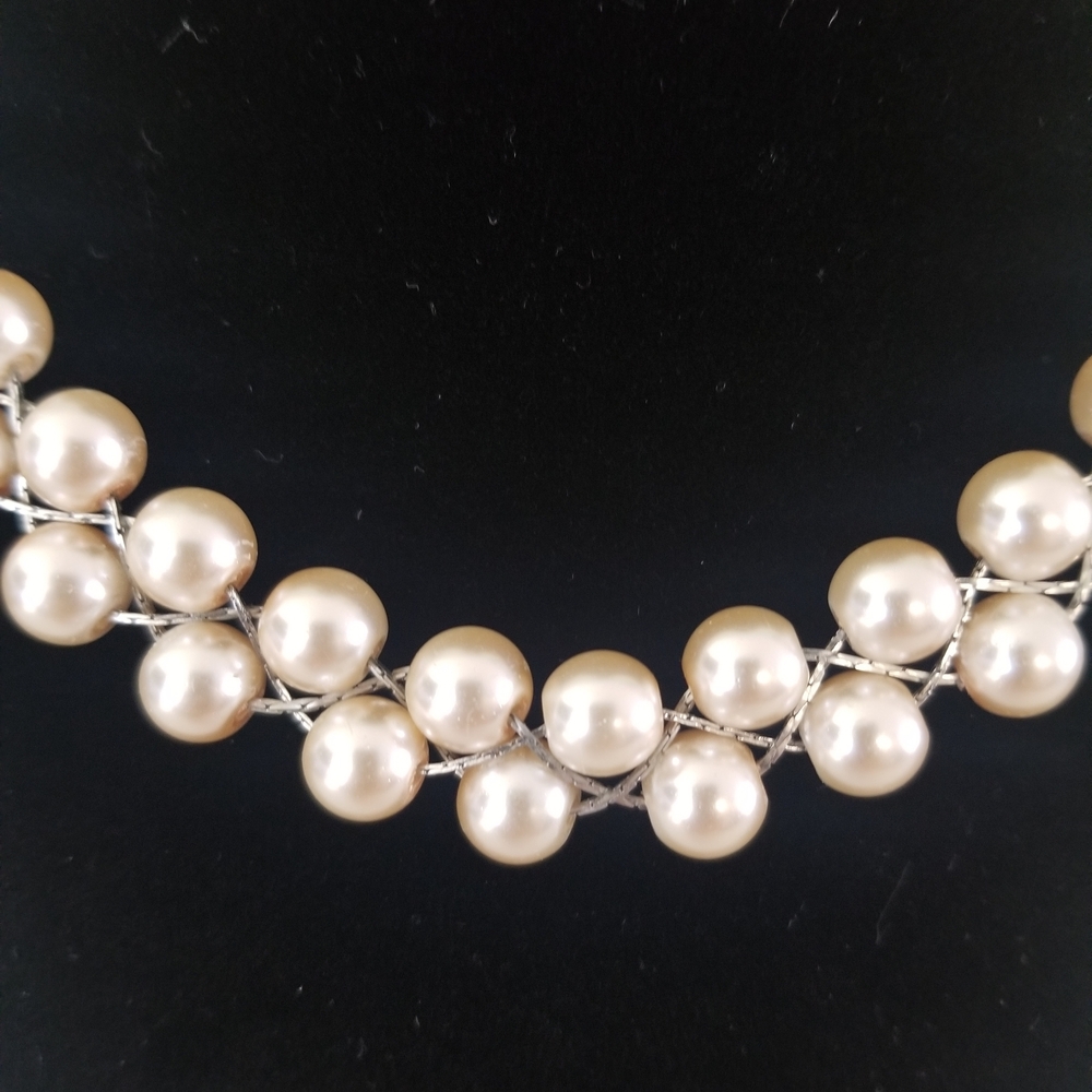Classic Double Strand Faux Pearl Vintage Zigzag Design Necklace With Earrings - Picture 3 of 5